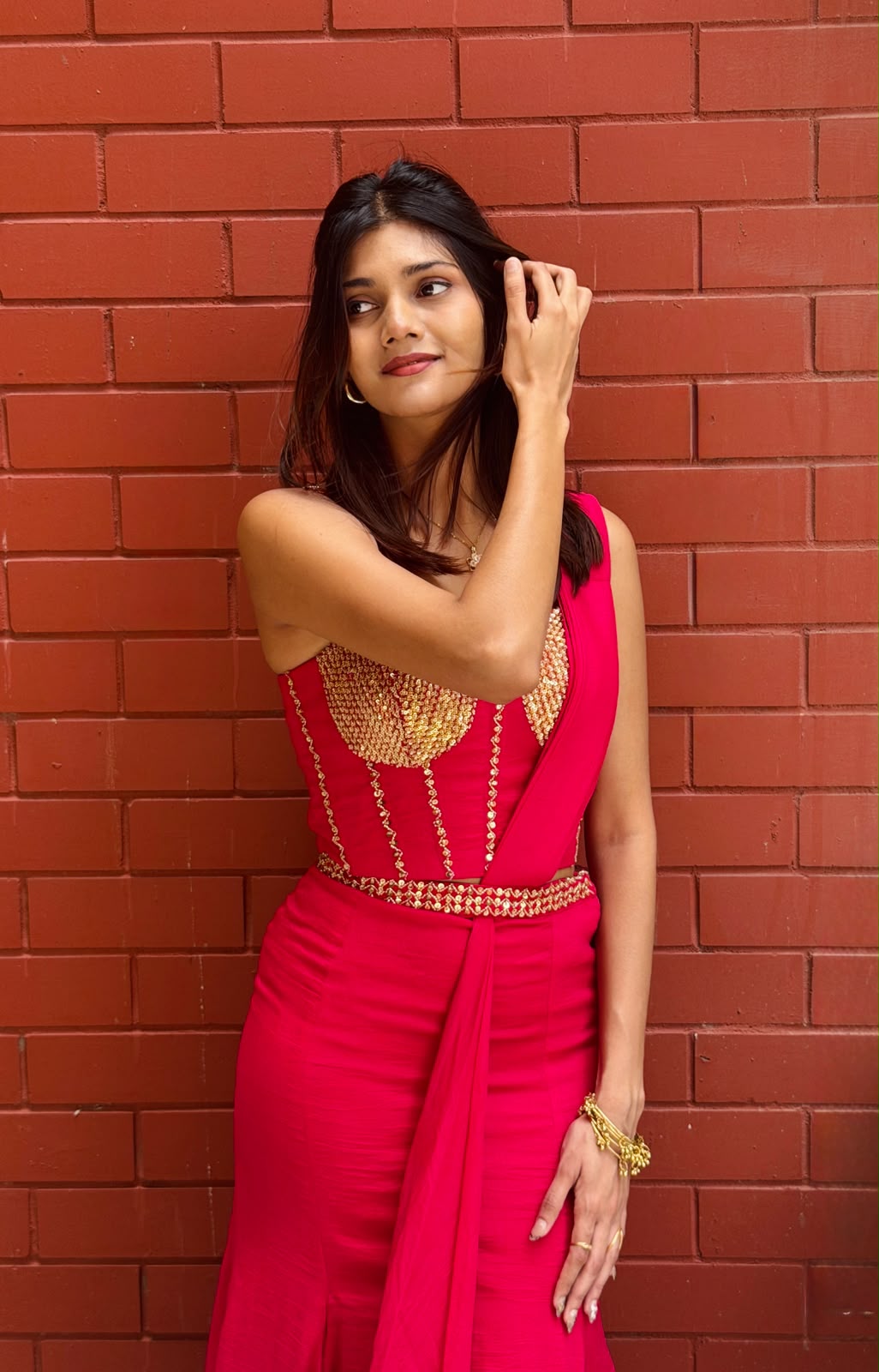 Magenta Ready-to-Wear Saree with Golden Embellished Blouse